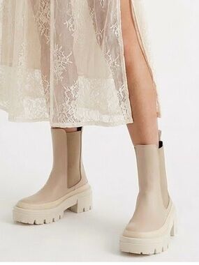 New Free People Equitare Cream Leather Chunky Platform Tall Chelsea Boots 39 9